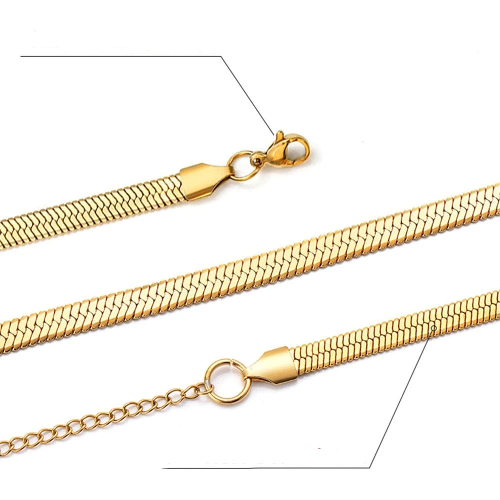 Gargantilha Lisa Dourada Folheada