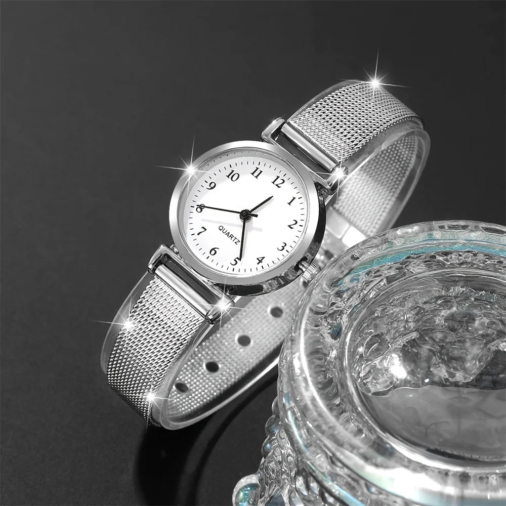 Relógio Feminino de Pulso com Pulseira Prateada