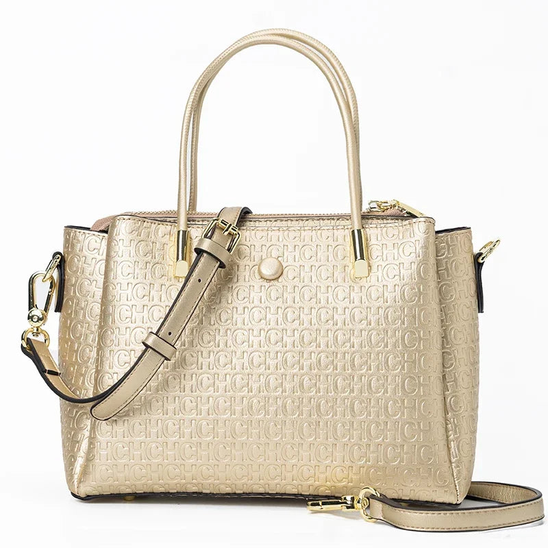 Bolsa Feminina Estruturada em Couro de Mão e Transversal Dourada