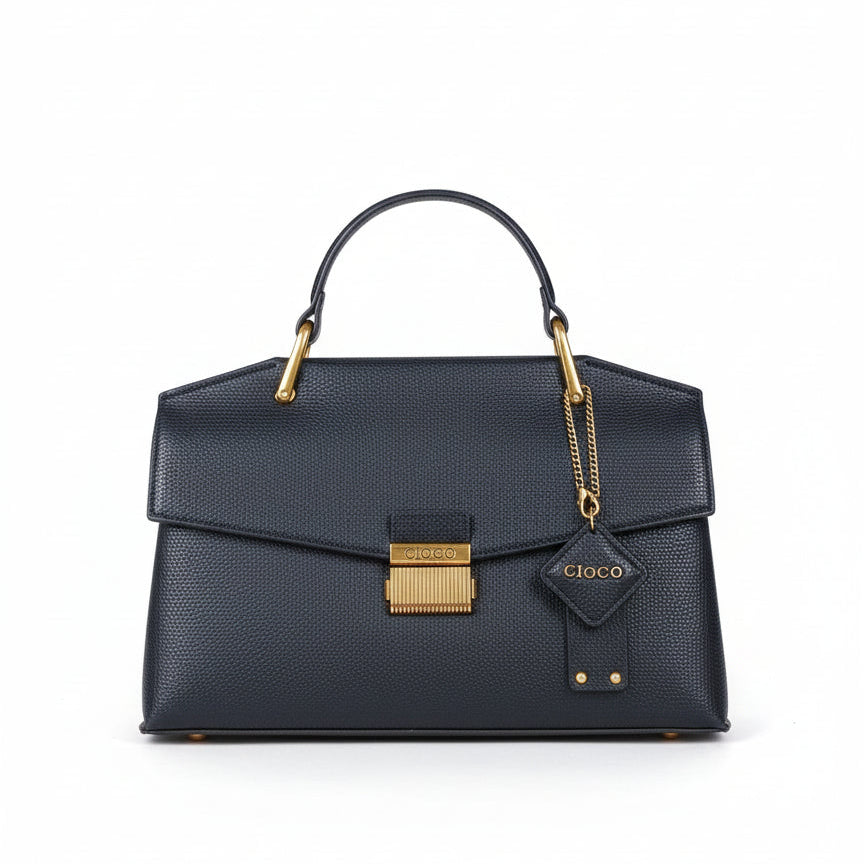 Bolsa Feminina Estruturada em Couro com Textura Croco