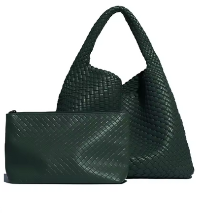 Bolsa Feminina Grande Trançada com Alça Única e Nécessaire