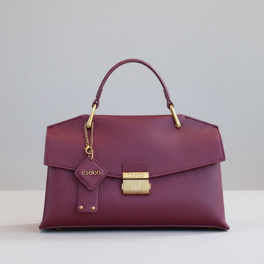 Bolsa Feminina Estruturada em Couro com Textura