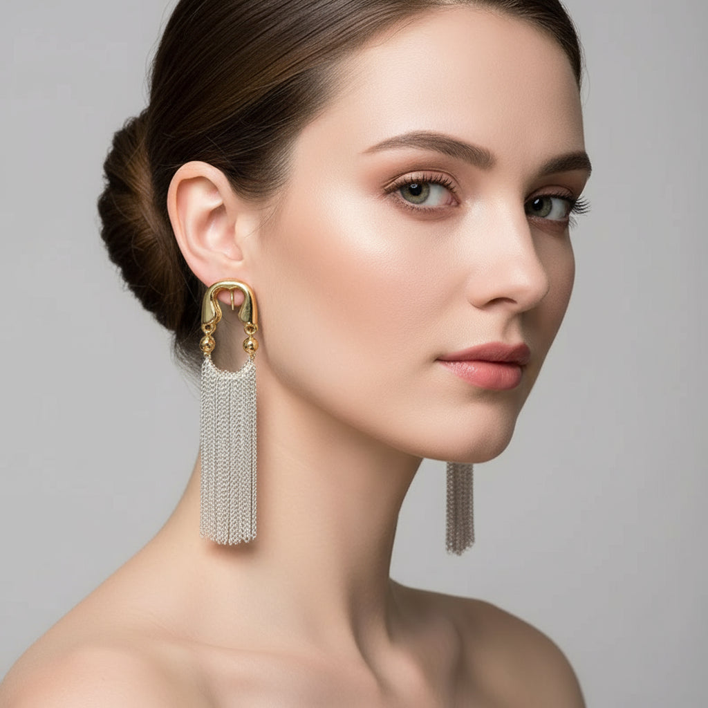 Brinco Longo Feminino com Correntes – Design Elegante e Sofisticado