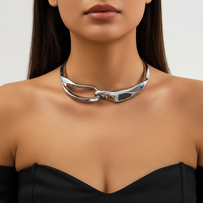 Gargantilha Feminina Prateada Moderna | Colar Premium de Luxo