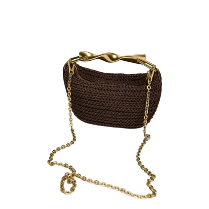 Bolsa Feminina de Mão em Palha com Alça Dourada