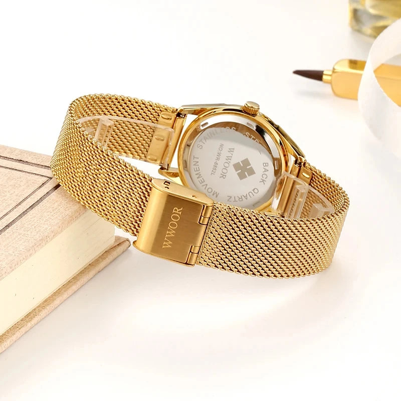 Relógio Feminino Dourado Wwoor com Pulseira de Aço Inoxidável