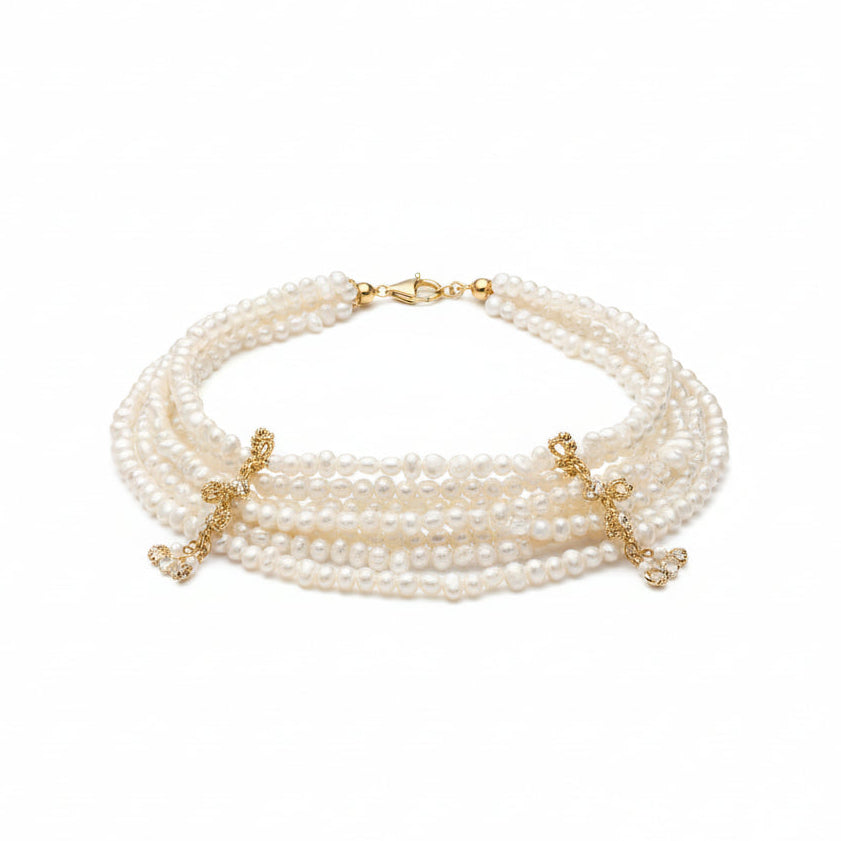 Colar Choker de Pérolas Delicadas com Detalhes Dourados - joia Fina