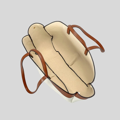 Bolsa Feminina Grande em Couro Carmela – Casual e Elegante