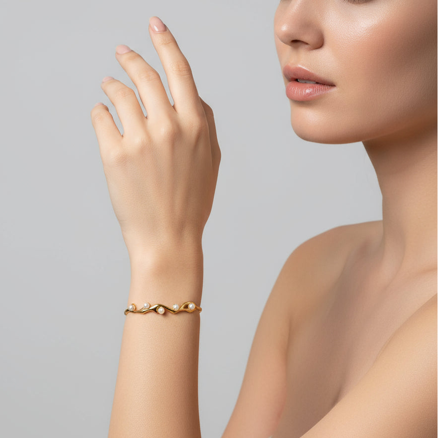 Bracelete Pulseira de Pérola com Banho Dourado Premium