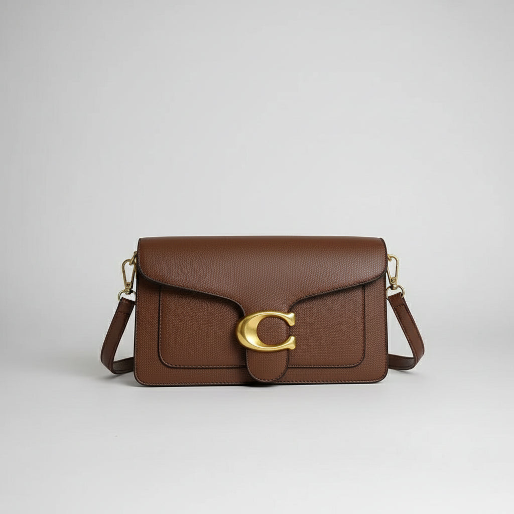 Bolsa Feminina Transversal em Couro com Fivela Dourada C