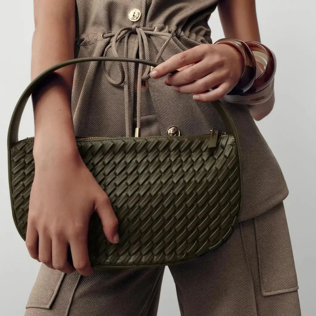 Bolsa Feminina Verde Oliva em Couro Trançado