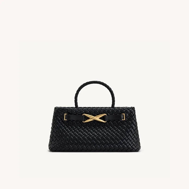 Bolsa Feminina de Mão Trançada com Detalhe Dourado