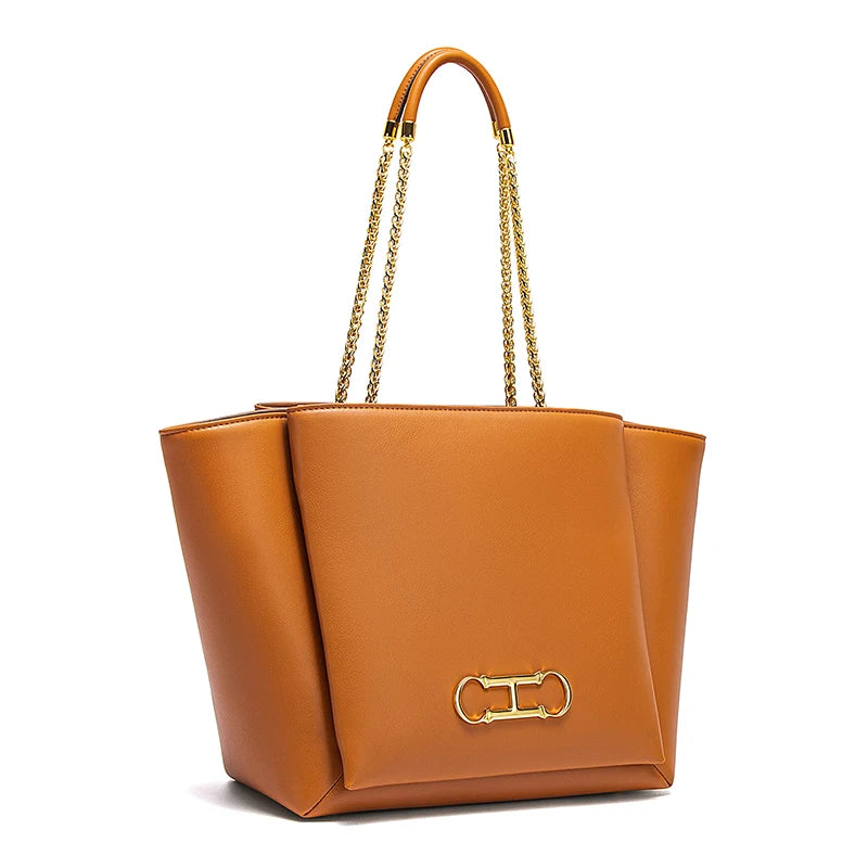 Bolsa Feminina Grande com Alças Douradas – Design Estruturado