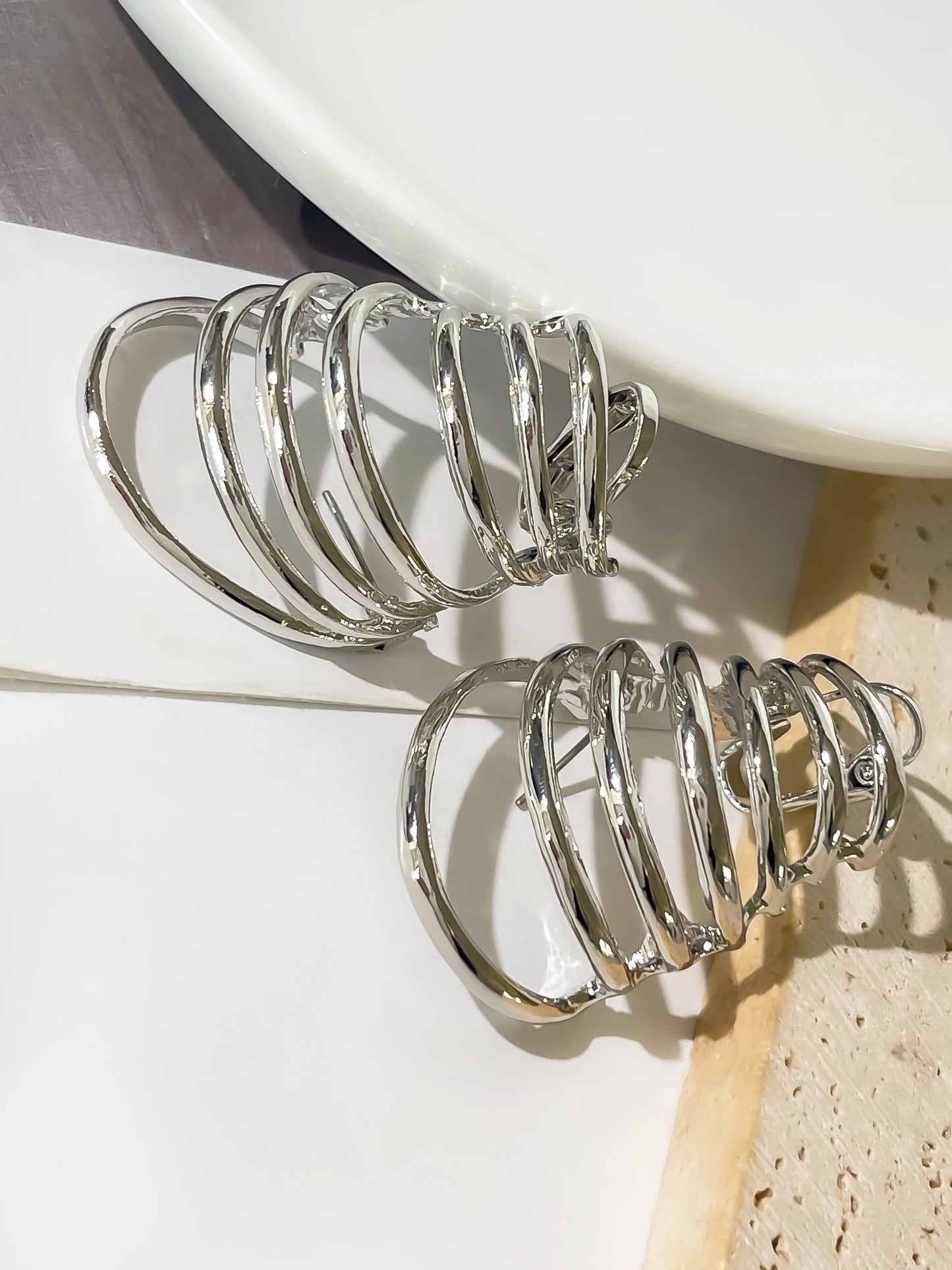Brinco Feminino Argolas Sobrepostas Dourado – Aço Inoxidável Folheado