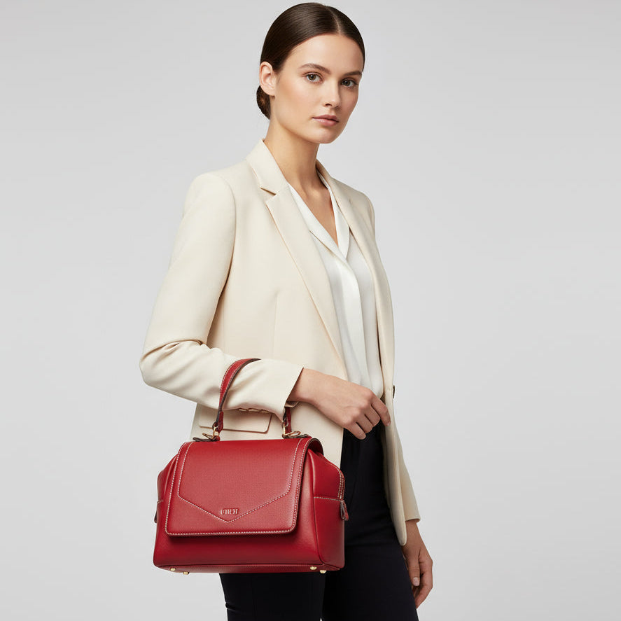 Bolsa Feminina Estruturada em Couro